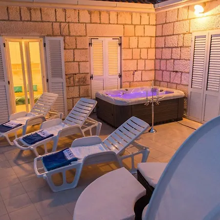 Cezar * Rogoznica (Sibenik-Knin)