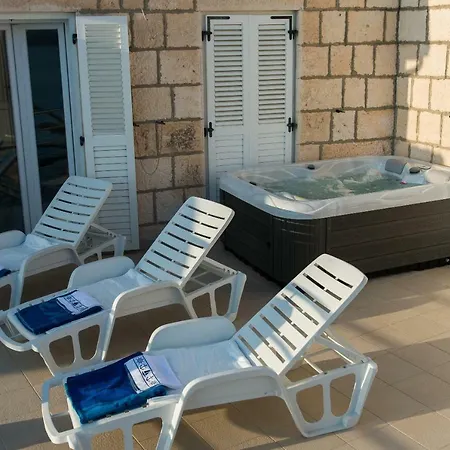 Apartament Cezar