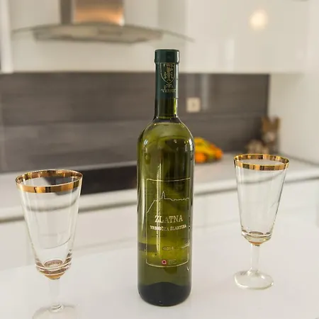 Cezar Apartman Rogoznica