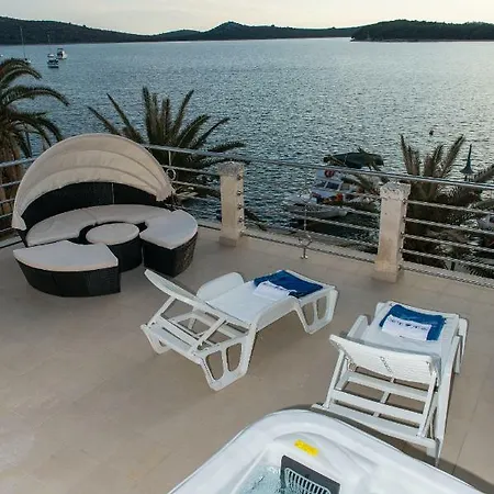 Cezar Apartment *