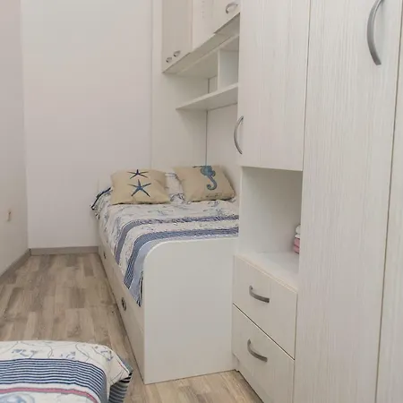 Cezar Rogoznica (Sibenik-Knin)