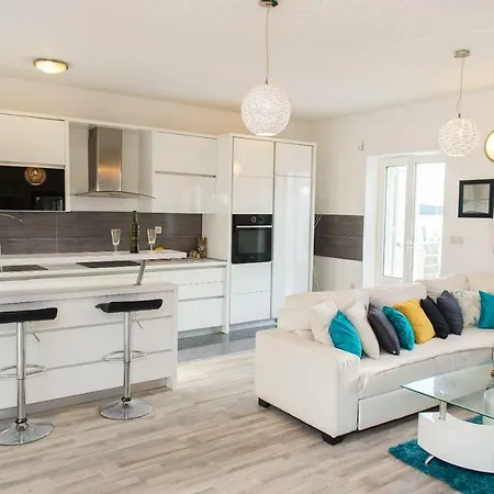 Apartament Cezar