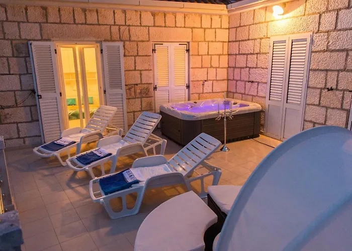 Cezar * Rogoznica (Sibenik-Knin)