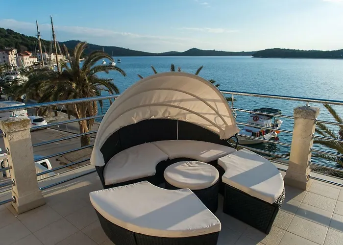 Cezar 罗戈兹尼察